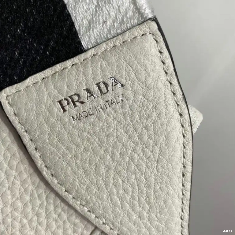 2205YA0046 Bag Prada 0822
